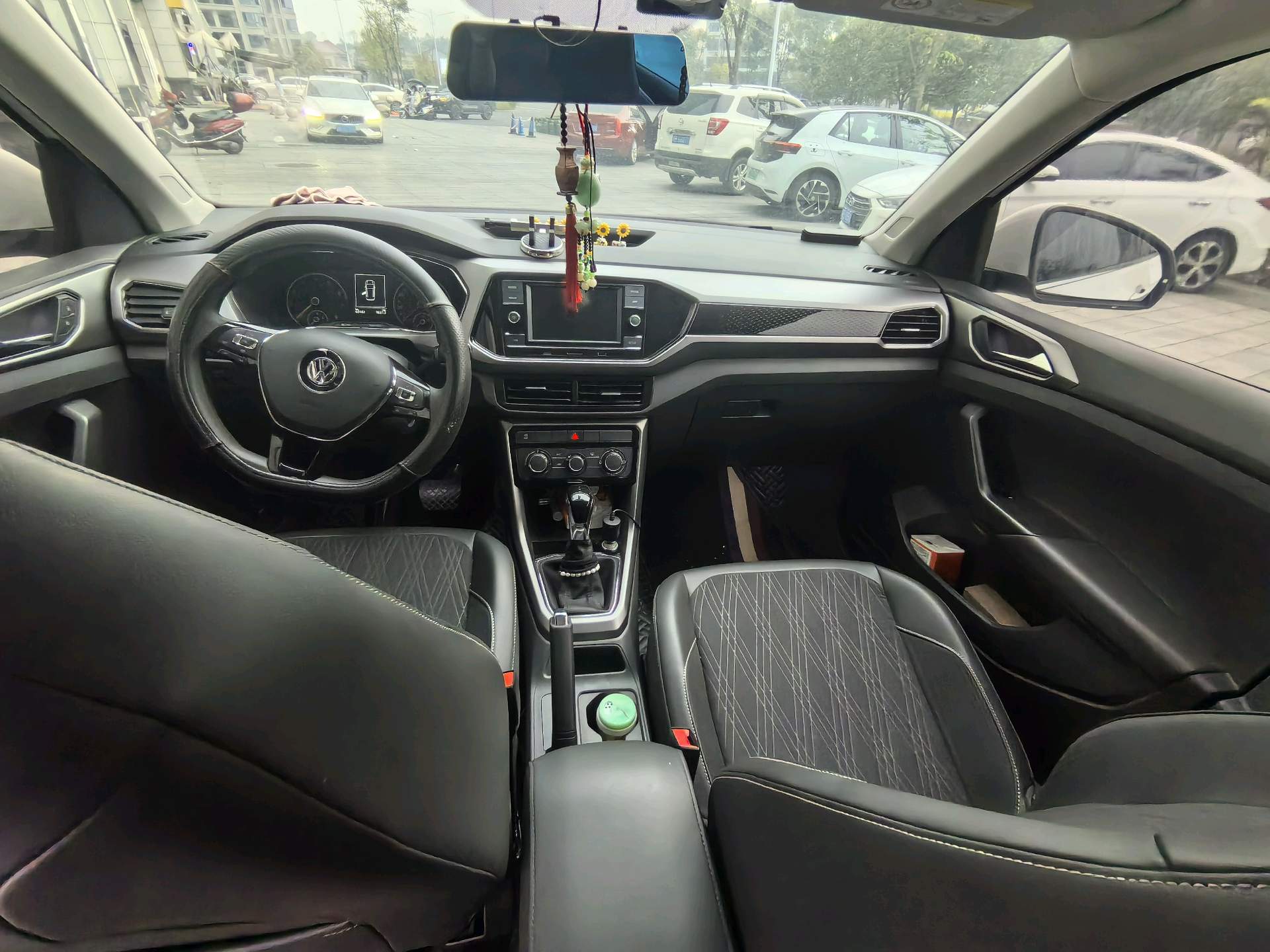 Volkswagen T-Cross 2020 car image #7