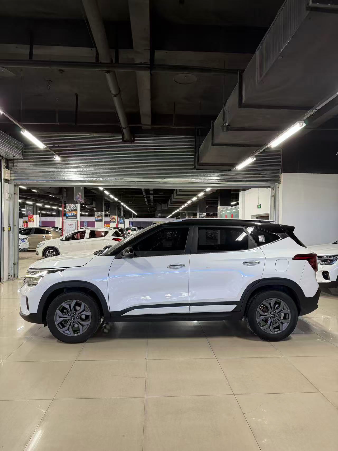 Kia Seltos 2023 #2 Kia Seltos 2023 immagine di auto #2