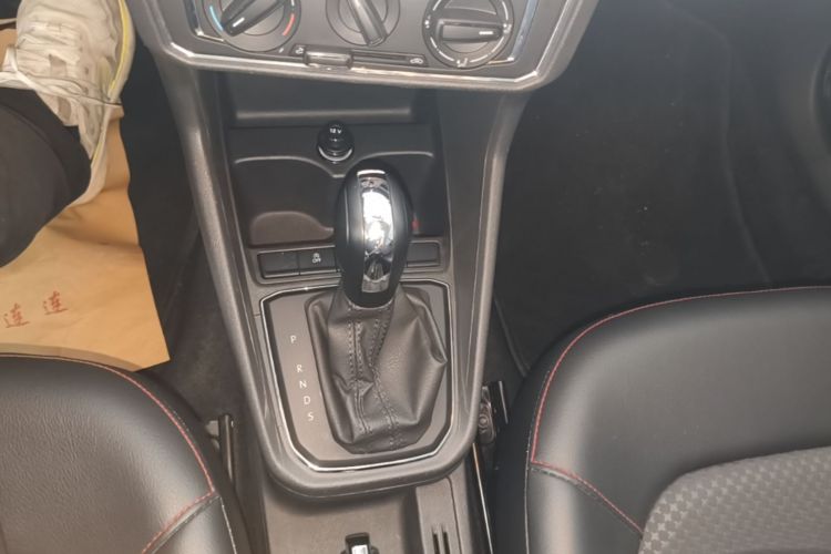 Volkswagen Santana 2019 #14 Volkswagen Santana 2019 car image #14