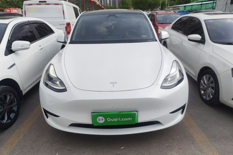 Tesla Model Y 2024 #3 Tesla Model Y 2024 car image #3