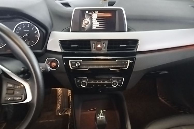 BMW X1 2017 car image #13