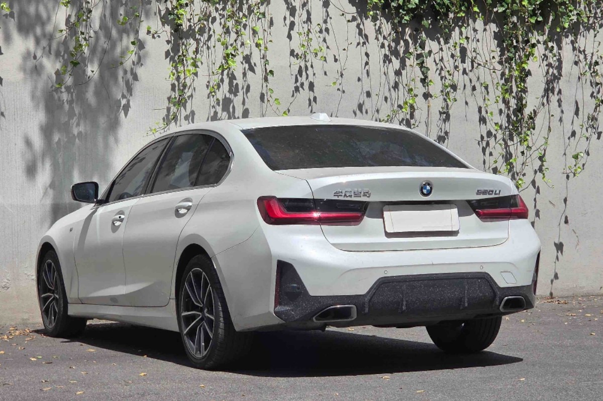 BMW 3 Series 2024 car image #7
