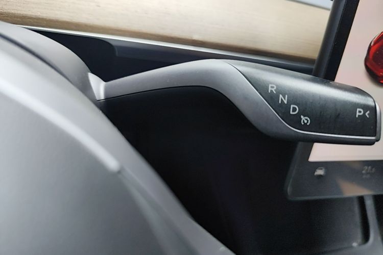 Tesla Model 3 2021 car image #14