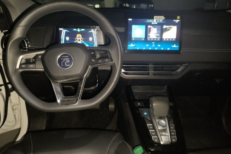 BYD Yuan New Energy 2020 #7 BYD Yuan New Energy 2020 car image #7