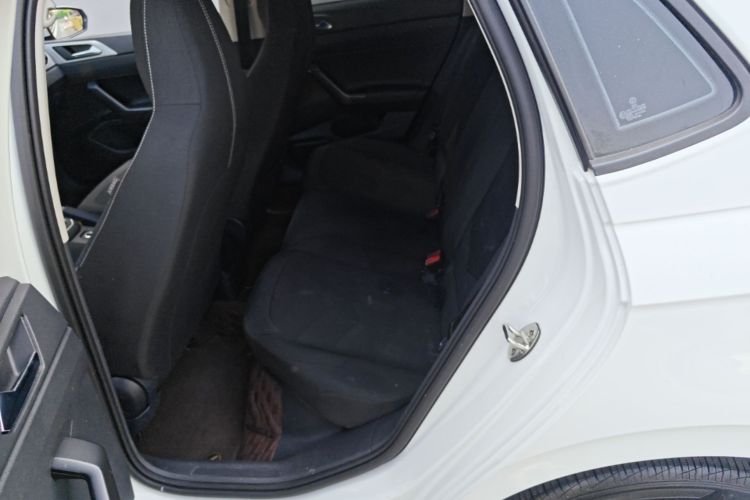 Volkswagen Polo 2023 car image #17