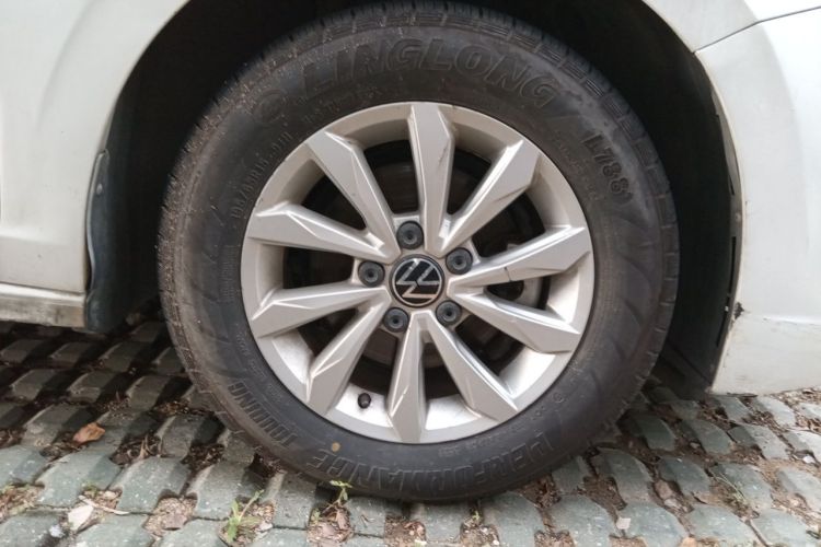 Volkswagen Bora 2022 car image #9