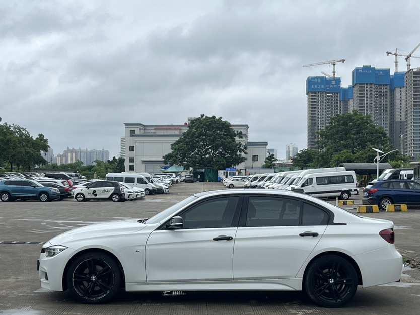 BMW 3 Series 2019 car image #5