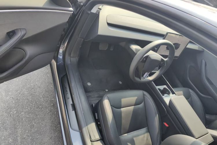 Tesla Model 3 2024 #16 Tesla Model 3 2024 car image #16