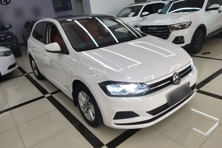 Volkswagen Polo 2021 car image #4