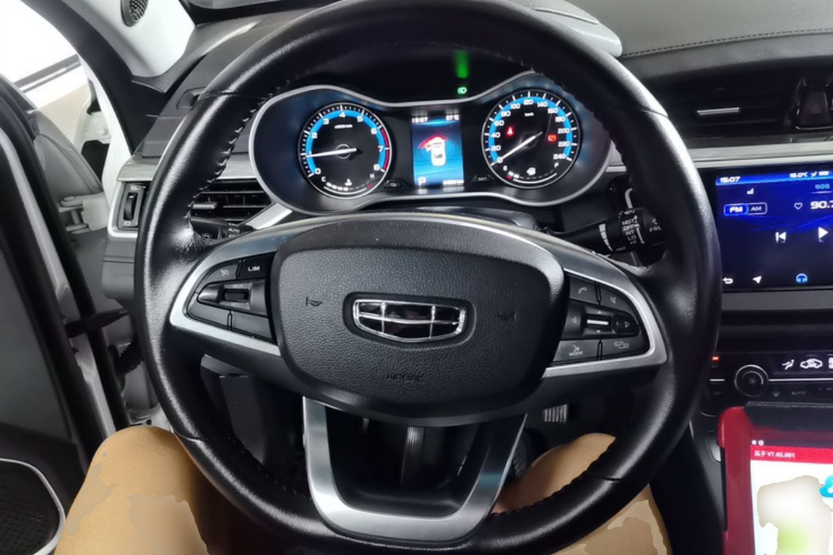 GEELY Emgrand 2020 car image #15