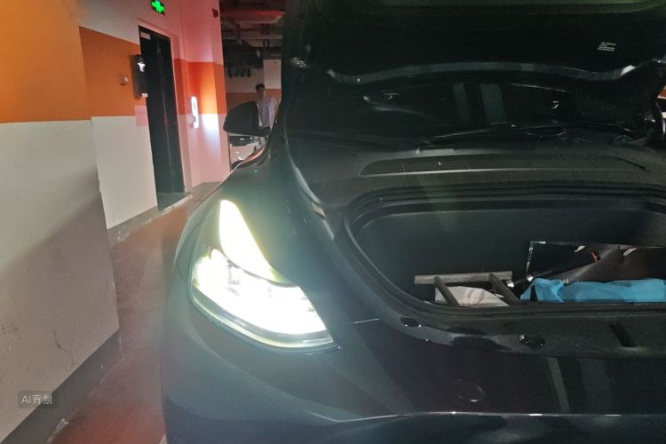 Tesla Model Y 2024 #8 Tesla Model Y 2024 car image #8