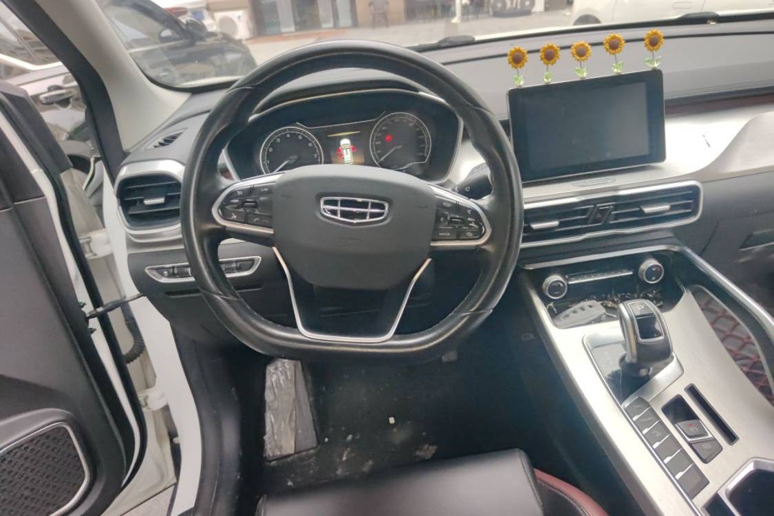 GEELY Coolray 2021 #22 GEELY Coolray 2021 изображение автомобиля #22