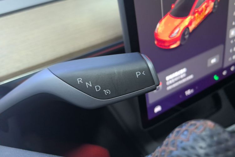 Tesla Model 3 2021 car image #14
