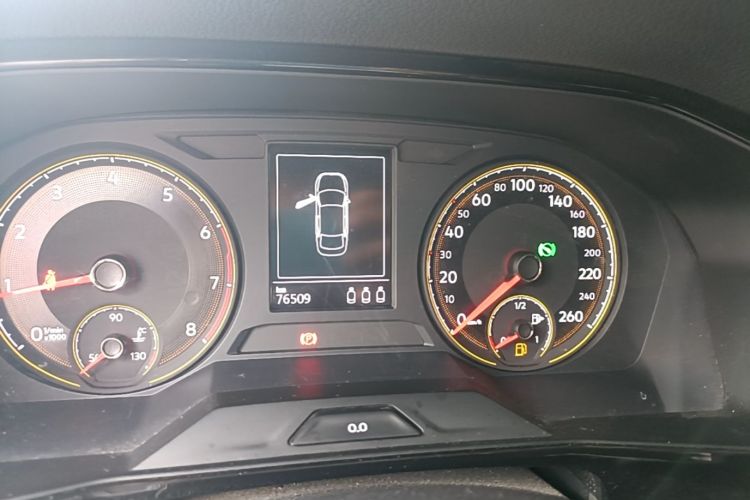 Volkswagen Lavida 2020 car image #16