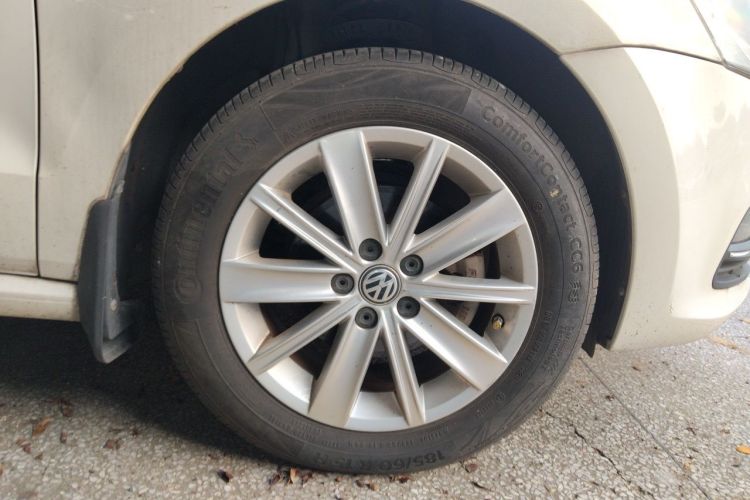 Volkswagen Polo 2015 #6 Volkswagen Polo 2015 car image #6