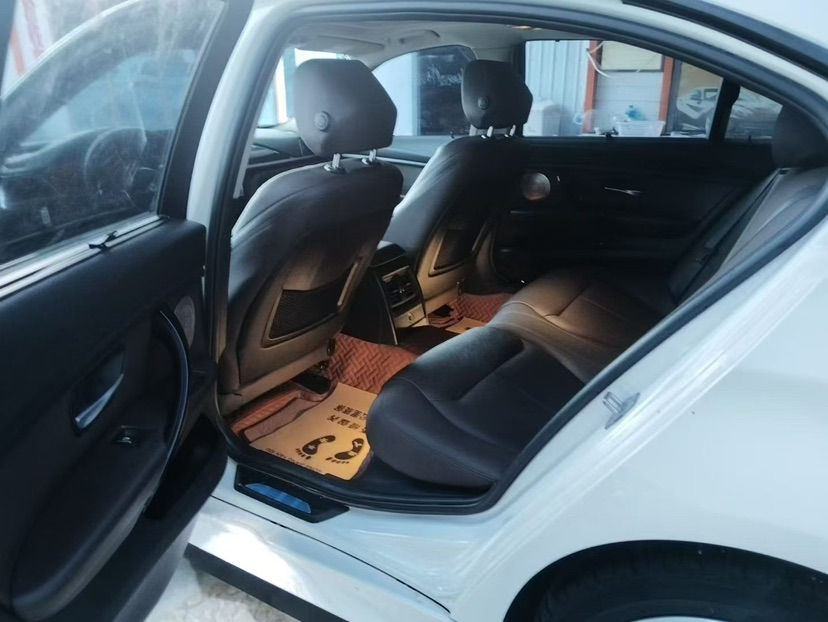 BMW 3 Series 2018 car image #5