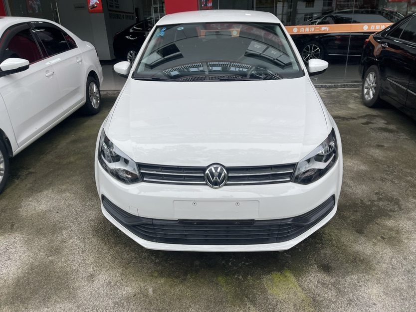 Volkswagen Polo 2019 car image #2