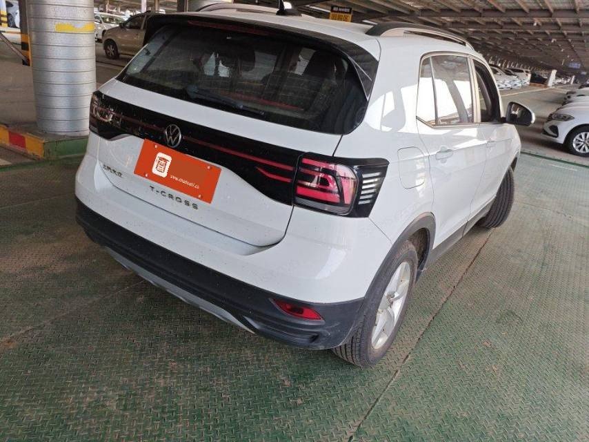 Volkswagen T-Cross 2023 #5 Volkswagen T-Cross 2023 صورة سيارة #5