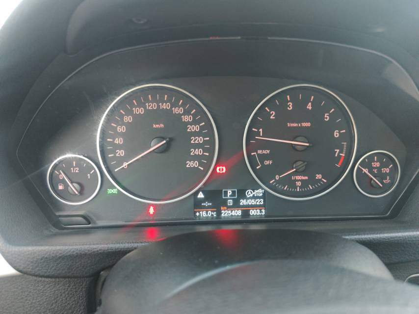 BMW 3 Series 2015 #9 BMW 3 Series 2015 car image #9