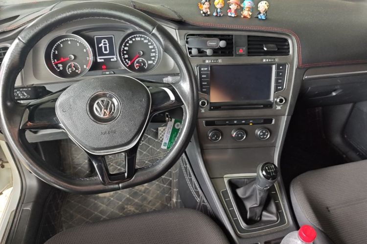 Volkswagen Golf 2016 car image #10