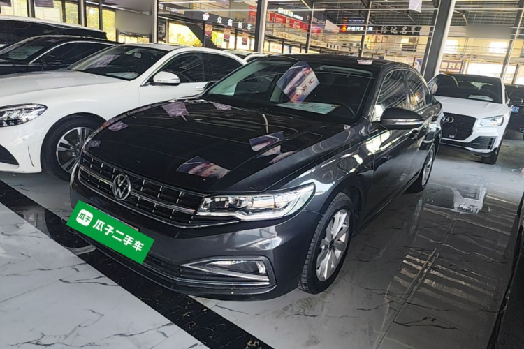Volkswagen Bora 2020 imagen de coche #2