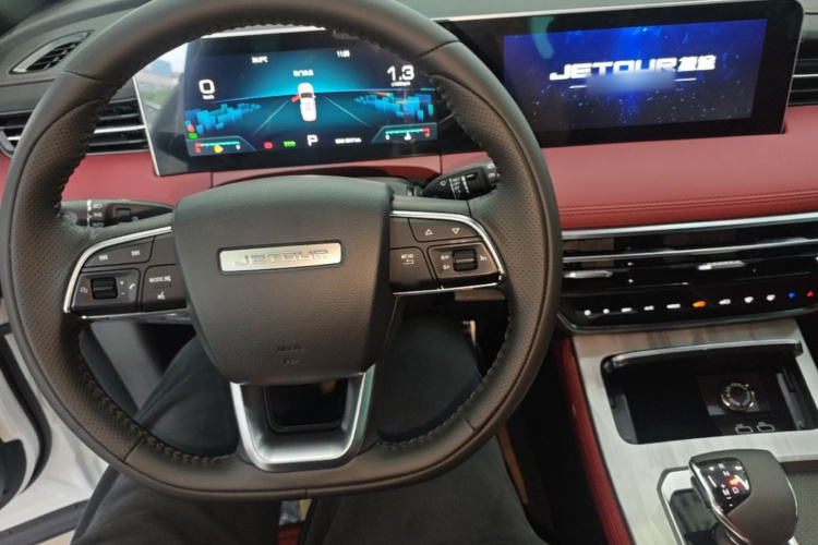 Jetour X70 PLUS 2024 #10 Jetour X70 PLUS 2024 car image #10