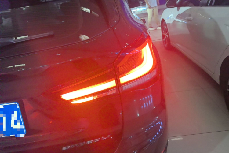BMW X1 2019 #8 BMW X1 2019 car image #8