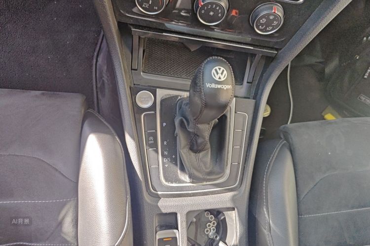 Volkswagen Golf 2019 #16 Volkswagen Golf 2019 car image #16