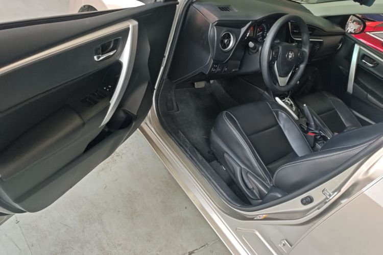 Toyota Corolla 2019 #16 Toyota Corolla 2019 car image #16