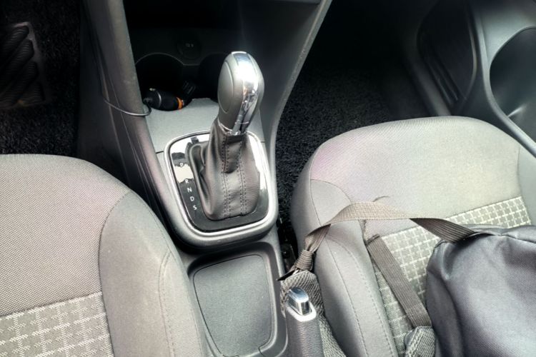 Volkswagen Polo 2019 car image #14