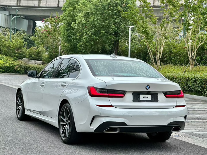 BMW 3 Series 2022 car image #4