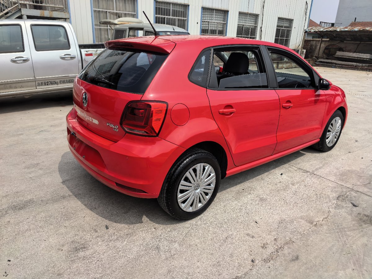 Volkswagen Polo 2019 car image #4