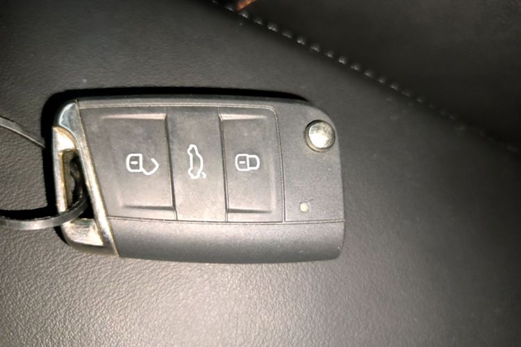 Volkswagen Bora 2025 car image #9