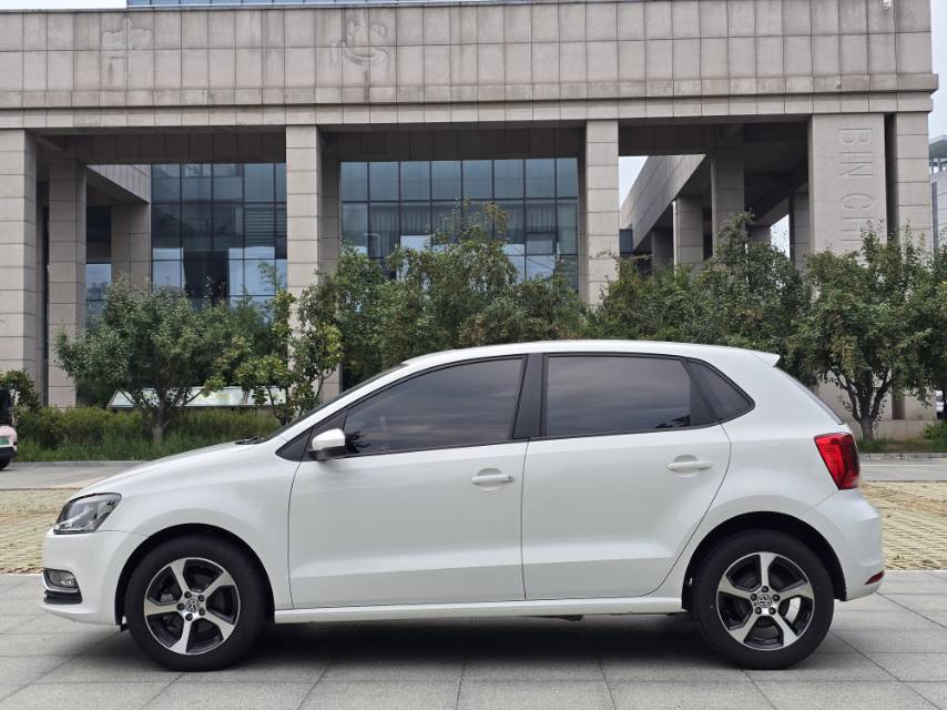 Volkswagen Polo 2017 صورة سيارة #8