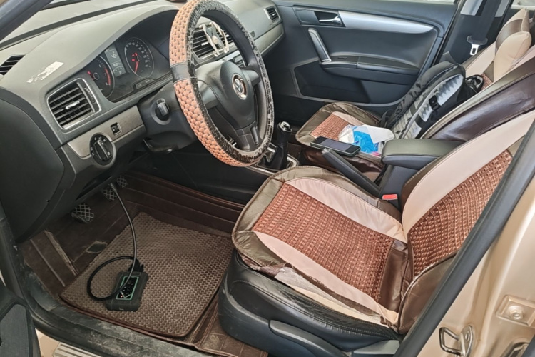Volkswagen Lavida 2014 car image #15