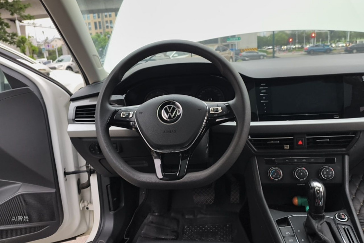Volkswagen Lavida 2020 car image #12