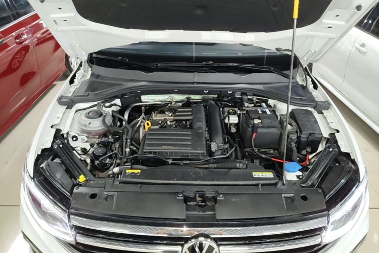 Volkswagen Bora 2023 car image #20