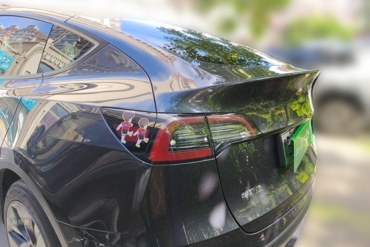 Tesla Model Y 2024 car image #5
