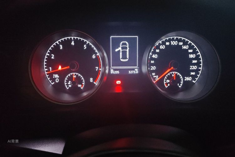 Volkswagen Golf 2019 car image #13