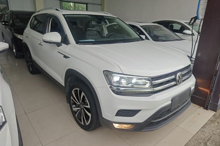 Volkswagen Tharu 2021 car image #6