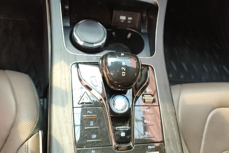BYD Han 2022 car image #14