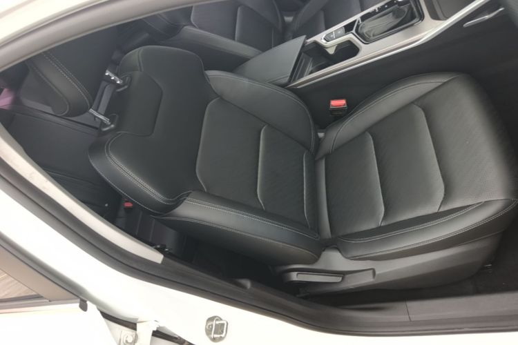 GEELY Emgrand 2022 #24 GEELY Emgrand 2022 imagen de coche #24
