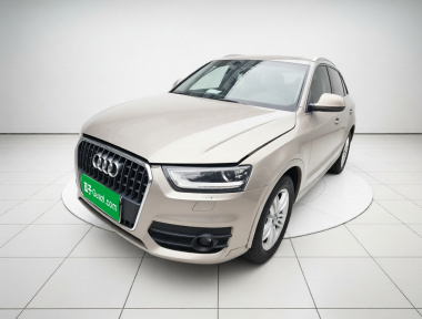Audi Q3 2015 صورة سيارة 