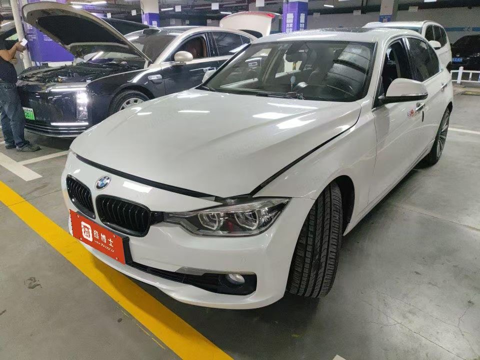 BMW 3 Series 2019 car image 