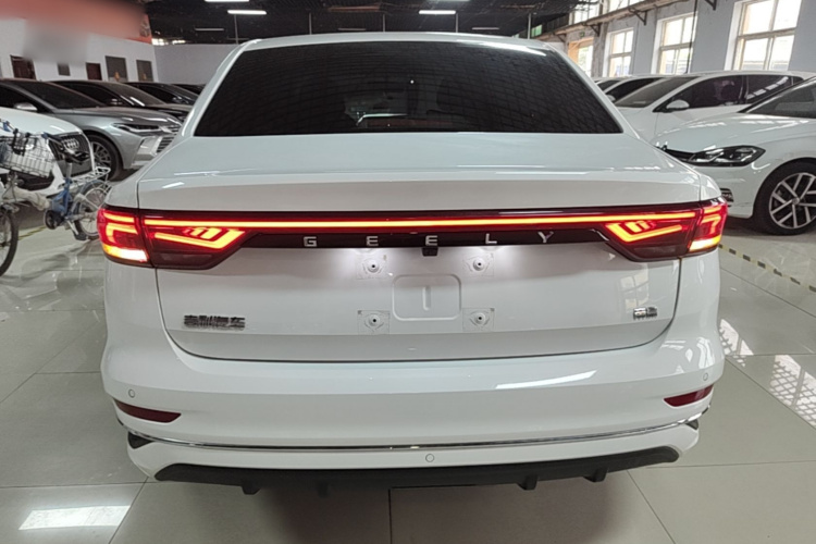 GEELY Emgrand 2025 car image #4