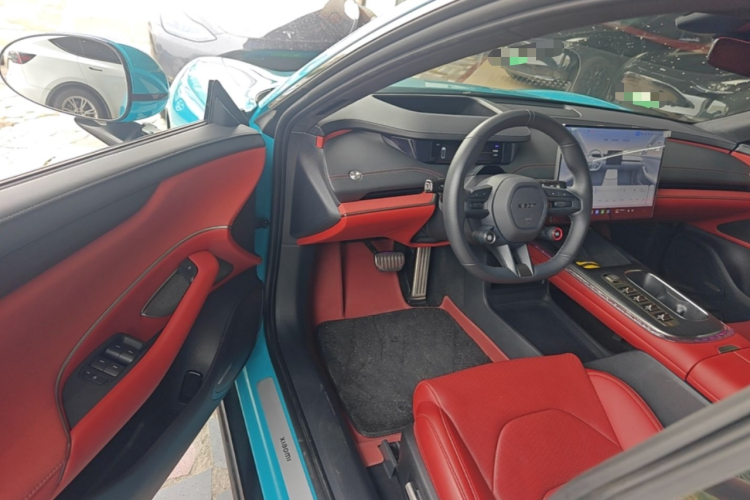MI SU7 2024 car image #12