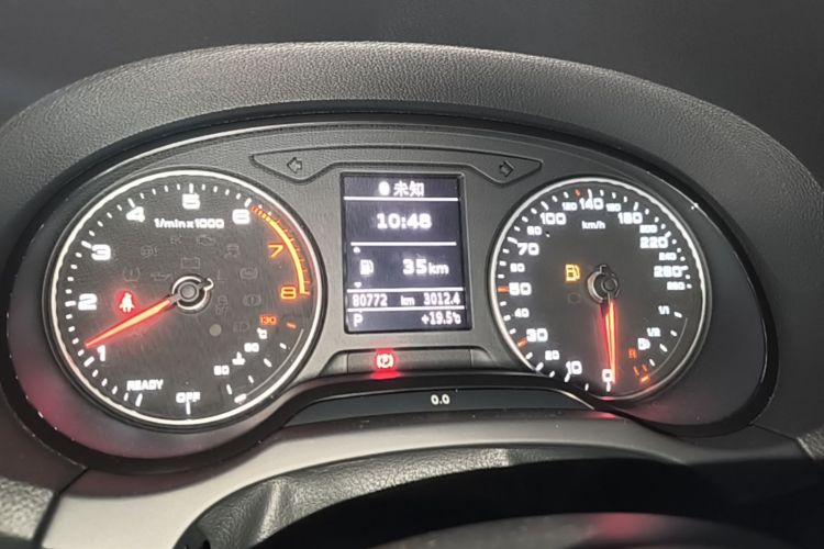 Audi A3 2019 car image #12
