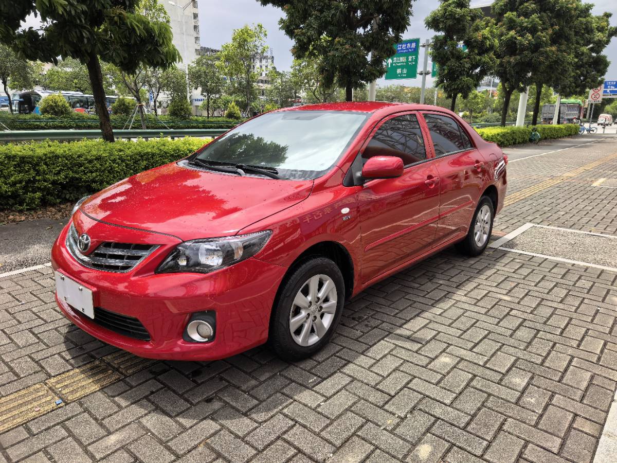 Toyota Corolla 2013 Toyota Corolla 2013 car image