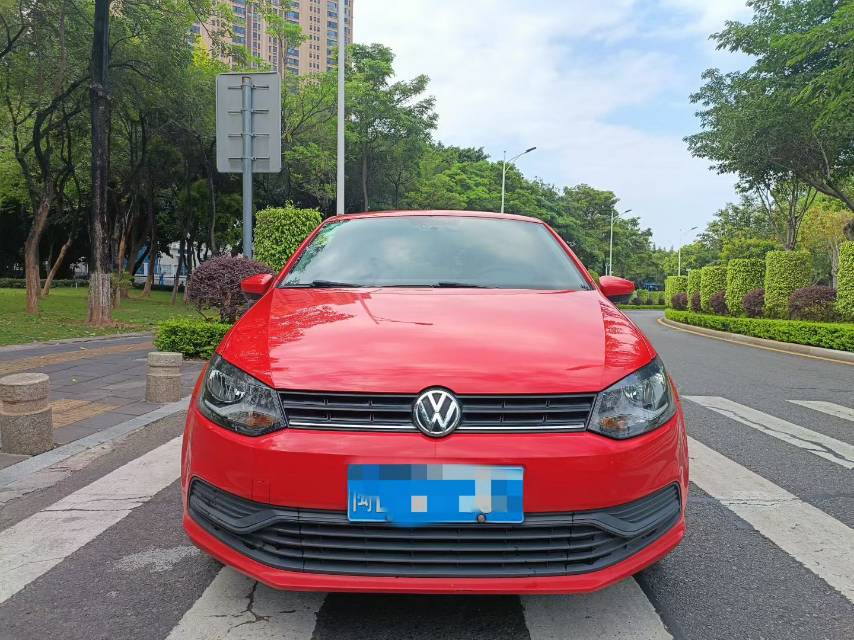 Volkswagen Polo 2019 car image #2