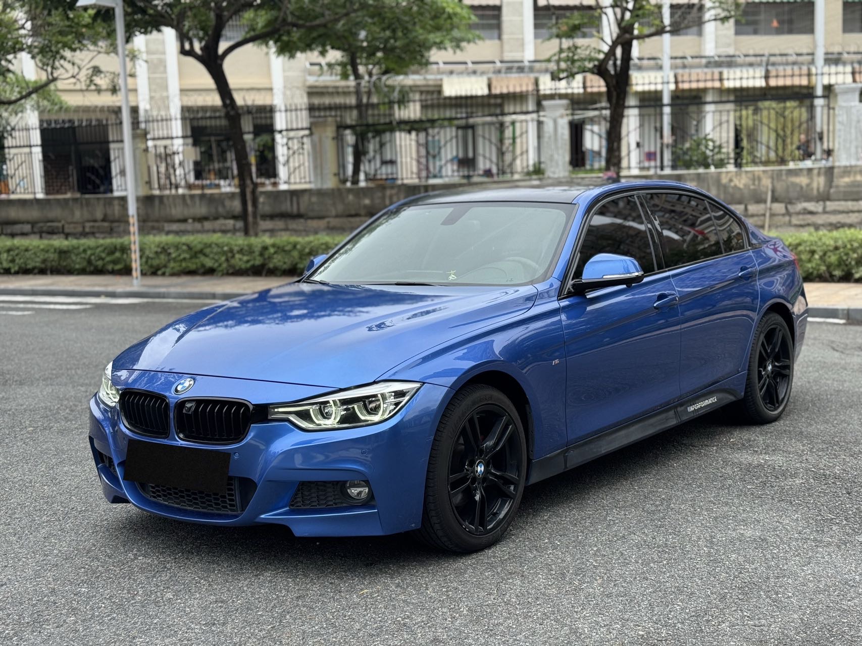 BMW 3 Series 2019 BMW 3 Series 2019 car image